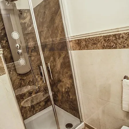 La Bauta Bed & Breakfast 3*